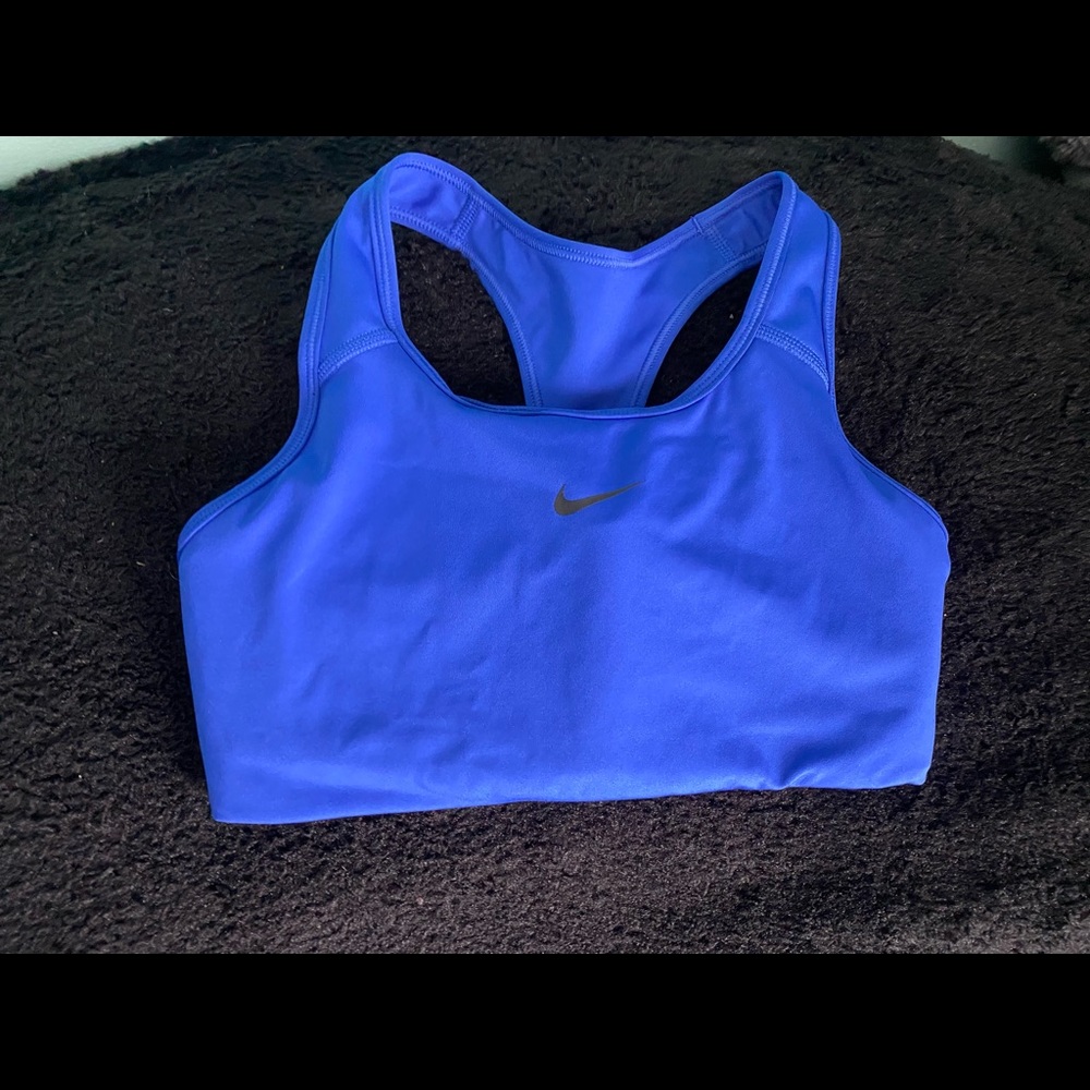 Nike women’s blue sports bra size medium